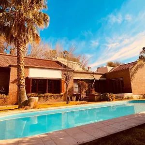 Alojamento de Acomodação e Pequeno-almoço Blue Sky, Mendoza